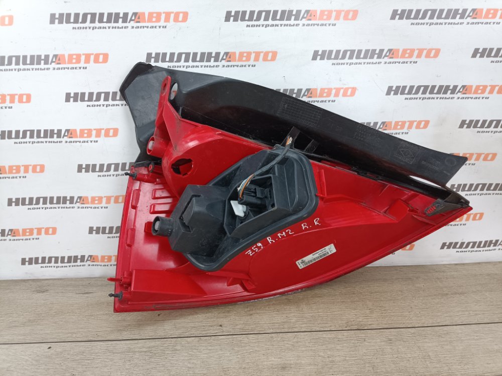 Фонарь в крыло, 2700 рублей, Москва