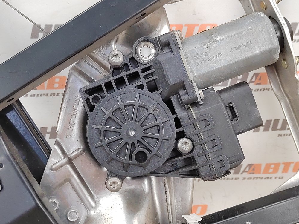 Стеклоподъемник, 1000 рублей, Москва