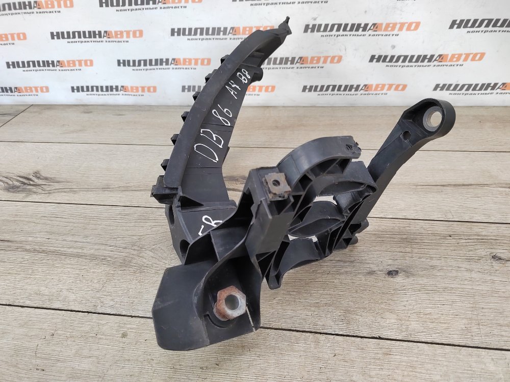 Кронштейн фары, 1500 рублей, Москва