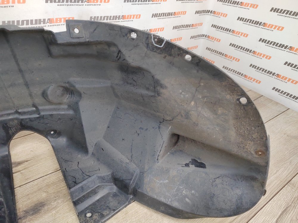 Подкрылок, 900 рублей, Москва