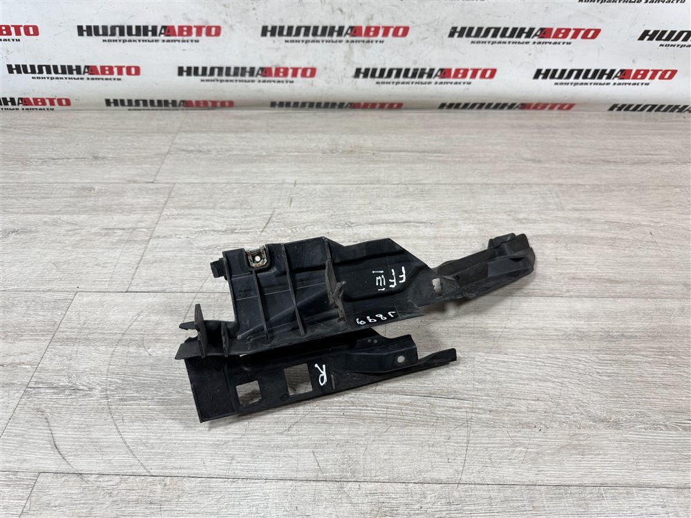 Накладка крыла, 500 рублей, Севастополь