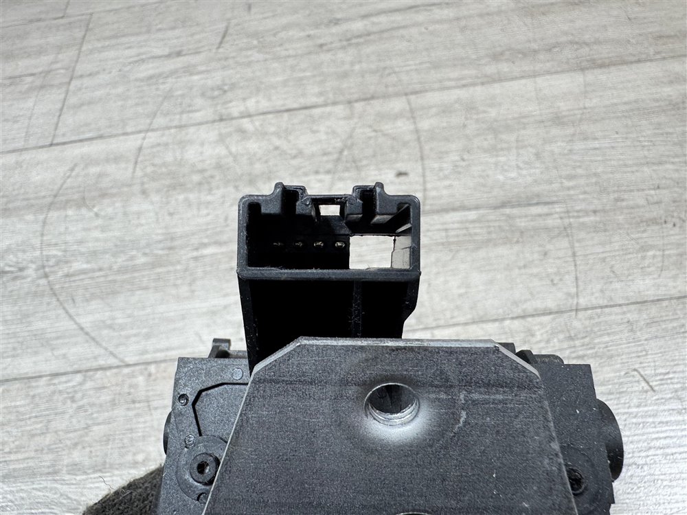 Замок крышки багажника, 3000 рублей, Севастополь