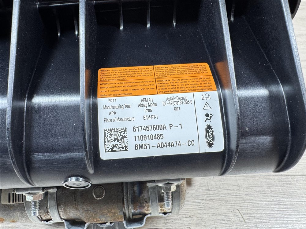 Подушка безопасности в торпедо, 3000 рублей, Севастополь