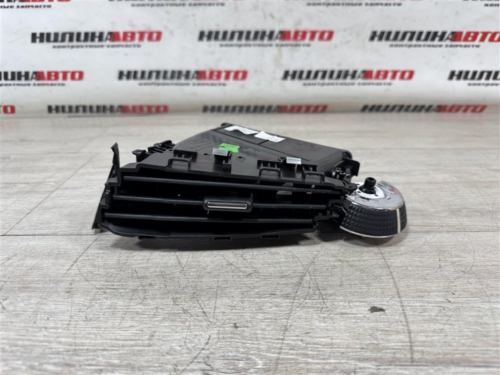 Дефлектор в торпедо центральный, 500 рублей, Севастополь