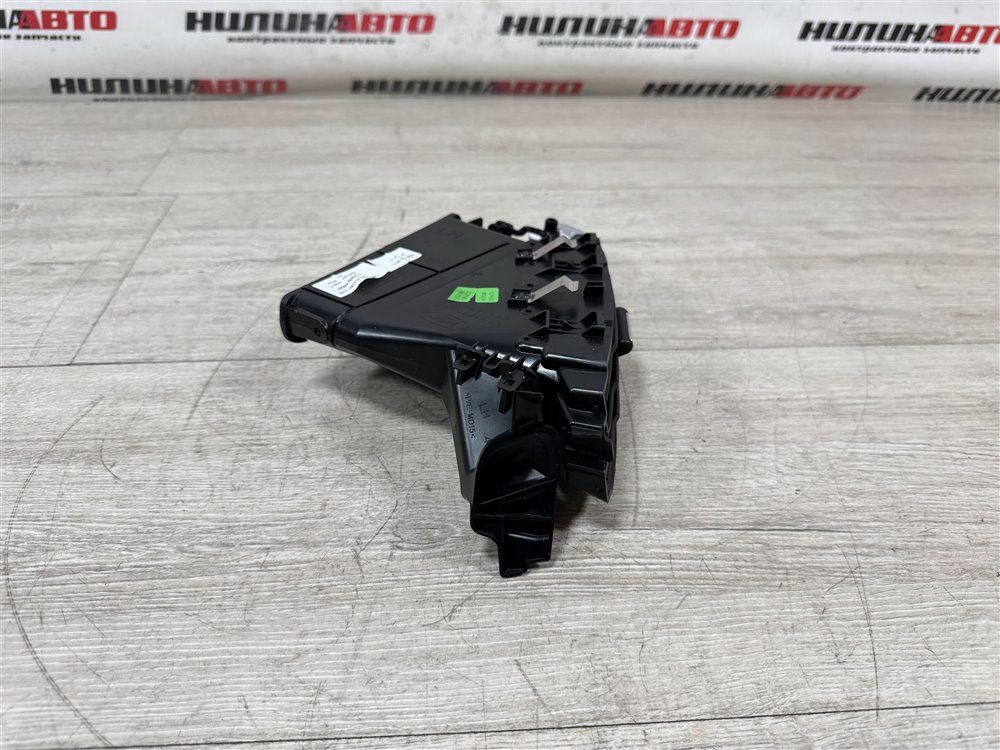 Дефлектор в торпедо центральный, 500 рублей, Севастополь