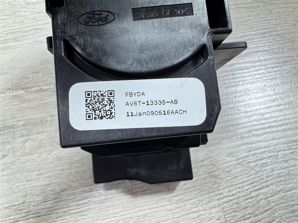 Переключатель подрулевой поворотников, 750 рублей, Севастополь