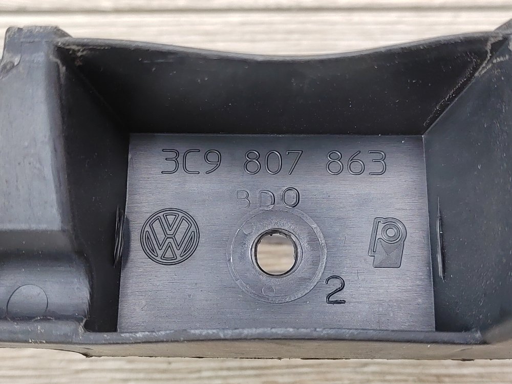 Кронштейн бампера центральный, 700 рублей, Москва