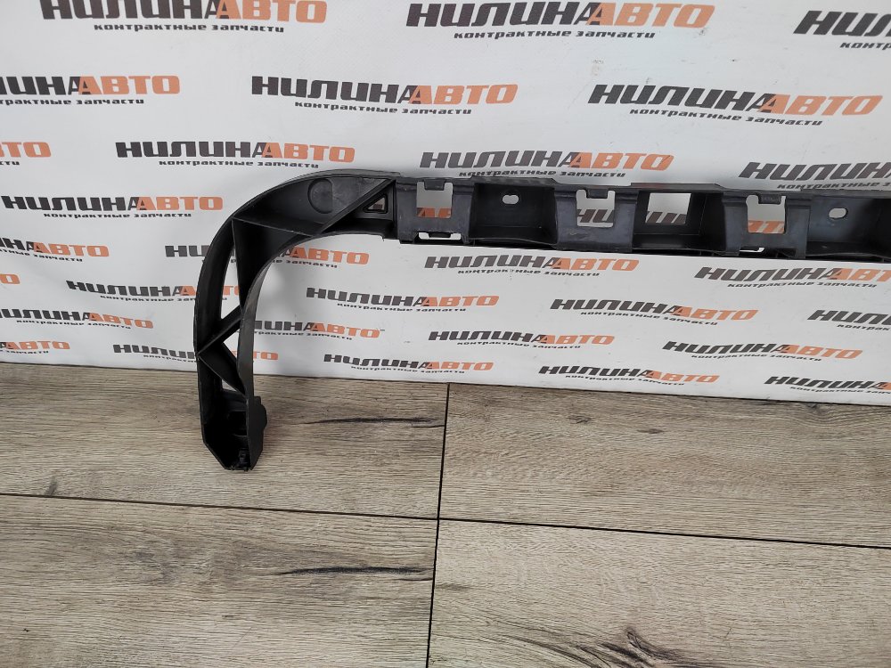 Кронштейн бампера центральный, 700 рублей, Москва