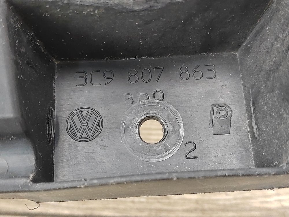 Кронштейн бампера центральный, 700 рублей, Москва