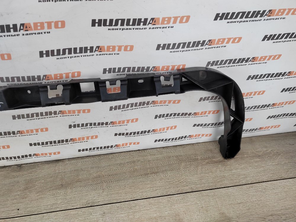 Кронштейн бампера центральный, 700 рублей, Москва