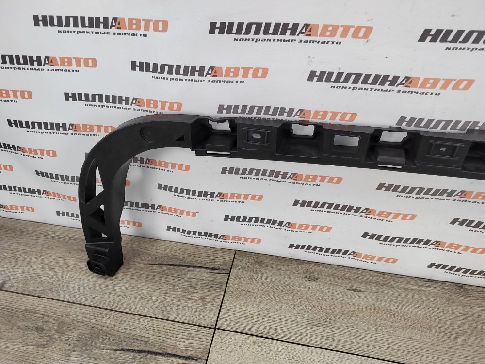 Кронштейн бампера центральный, 700 рублей, Москва