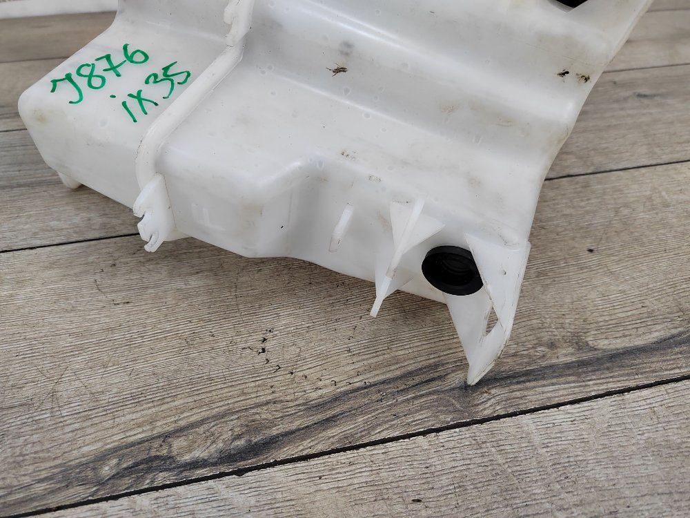 Бачок омывателя, 3000 рублей, Москва