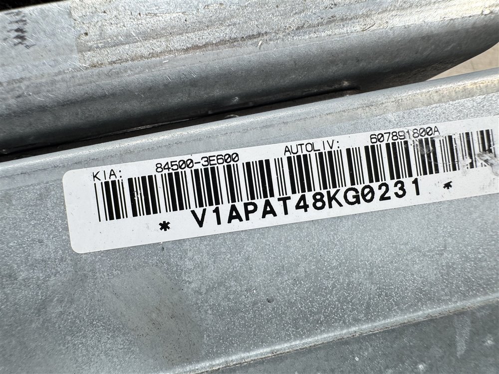 Подушка безопасности в торпедо, 2500 рублей, Севастополь