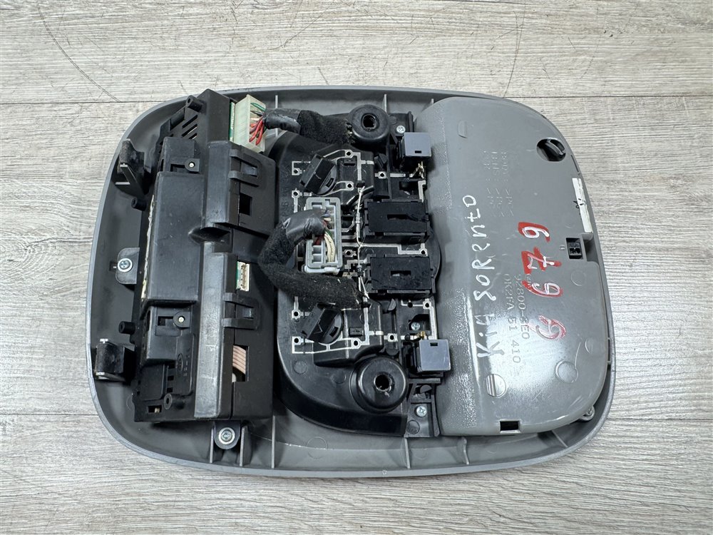 Плафон салона, 1500 рублей, Севастополь