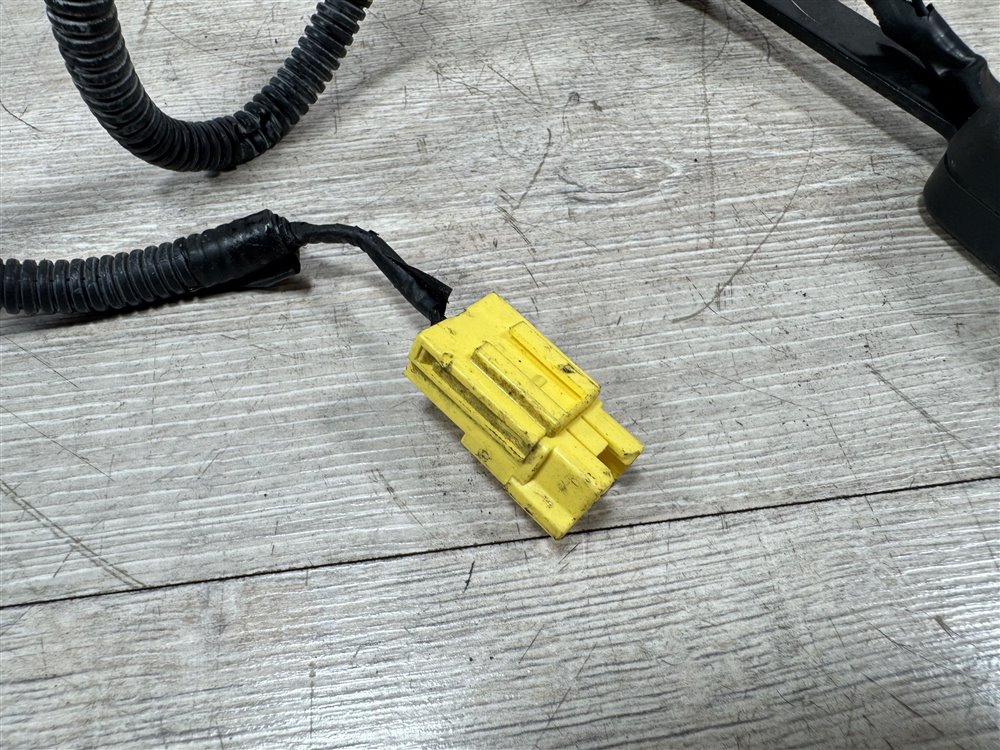 Замок ремня безопасности, 1000 рублей, Севастополь