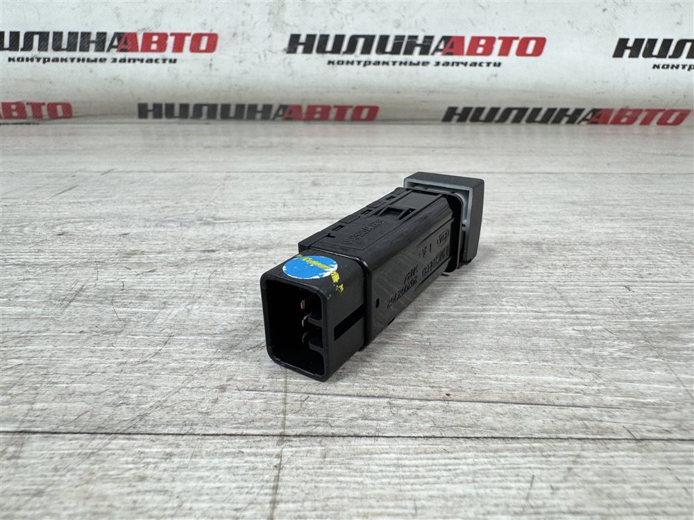 Кнопка омывателя фар, 500 рублей, Севастополь