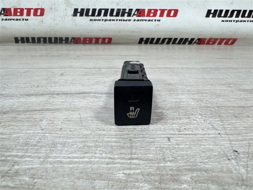 Кнопка обогрева сидений, 500 рублей, Севастополь