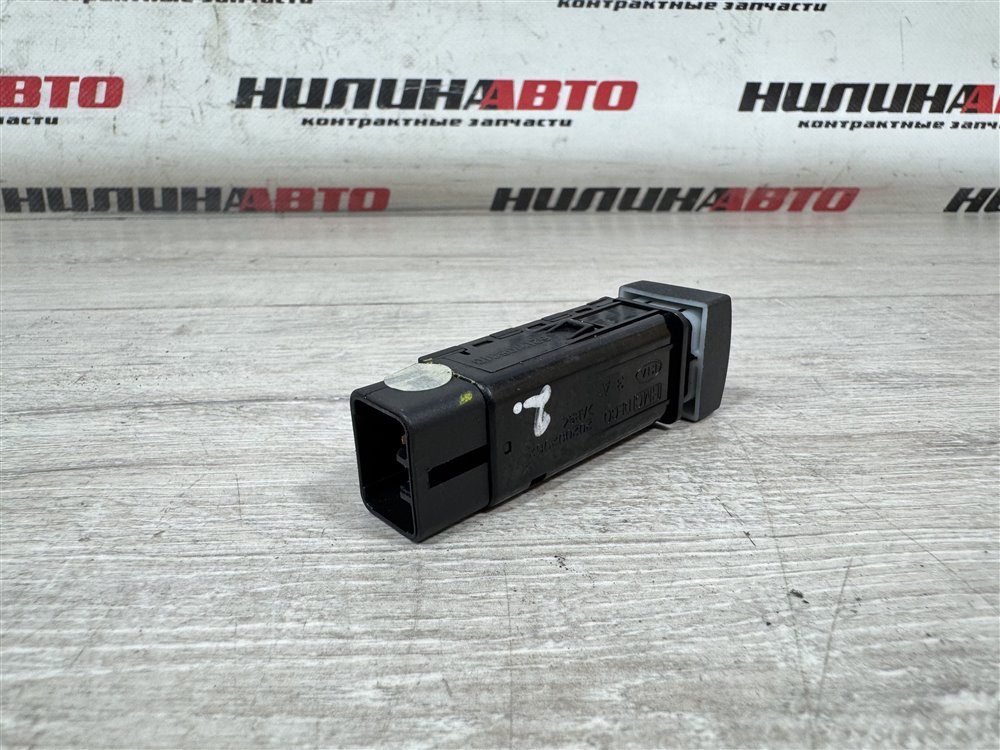 Кнопка обогрева сидений, 500 рублей, Севастополь