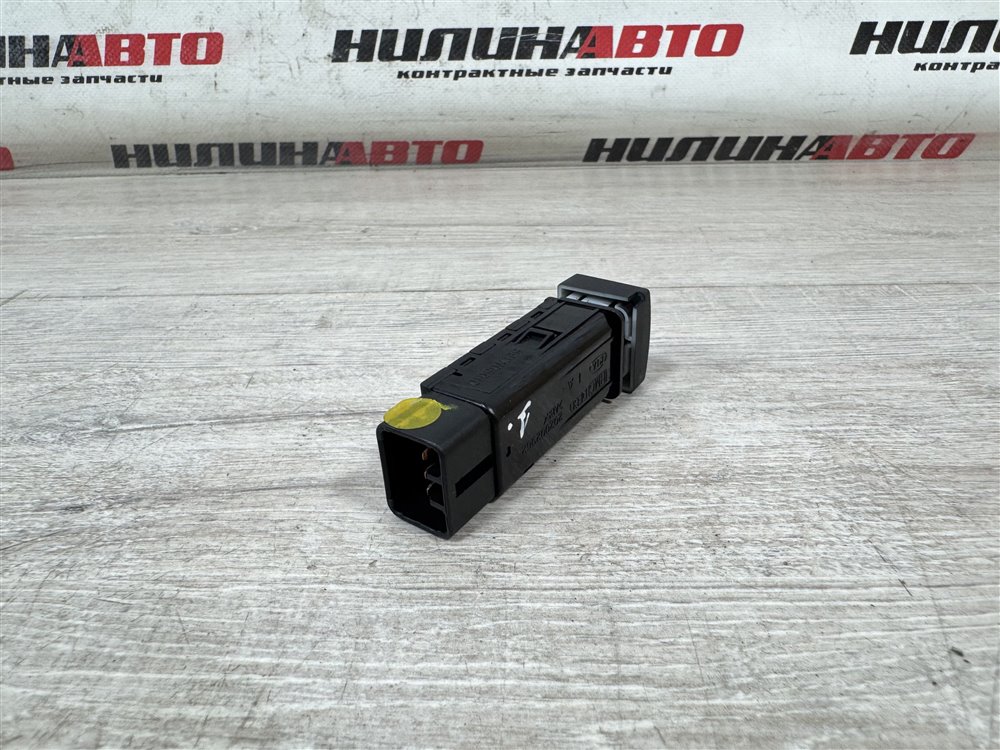 Кнопка обогрева сидений, 500 рублей, Севастополь