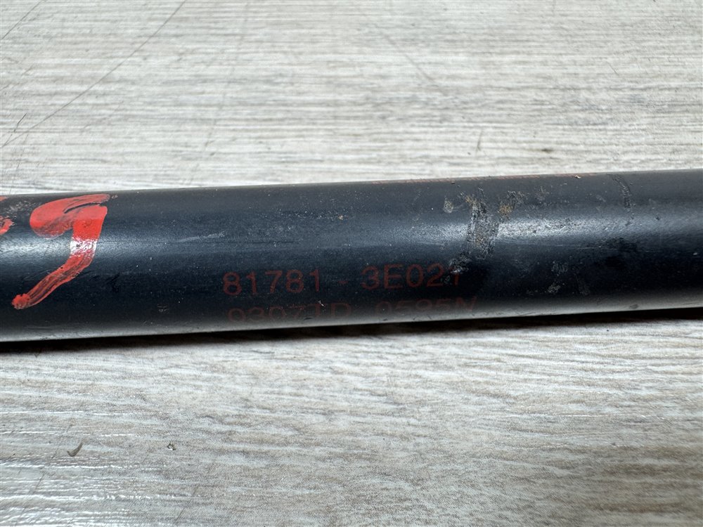 Амортизатор крышки багажника, 750 рублей, Севастополь