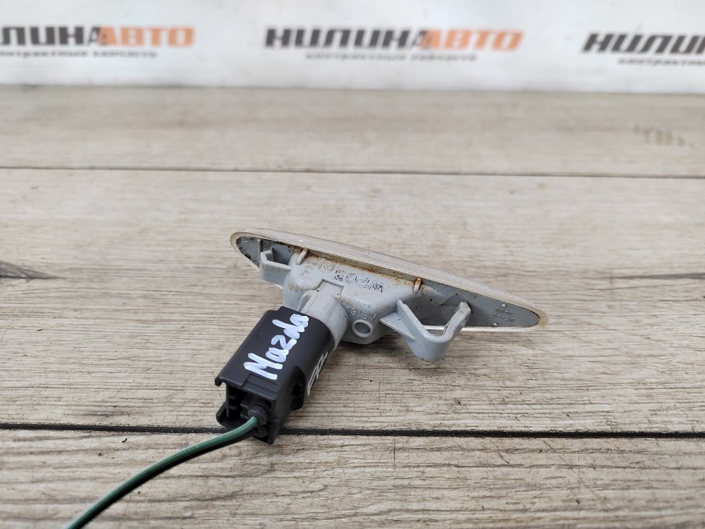 Повторитель поворота в крыло, 500 рублей, Москва