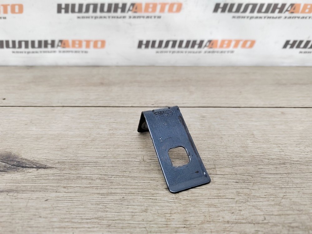 Кронштейн крыла, 250 рублей, Москва