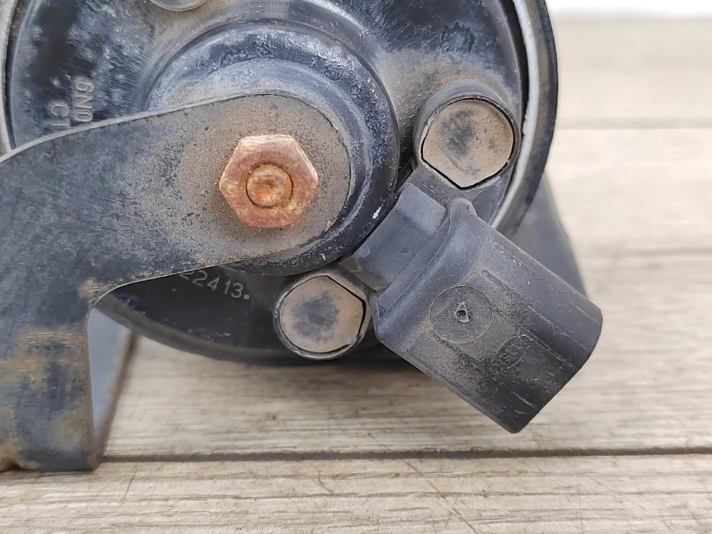 Звуковой сигнал, 2500 рублей, Москва