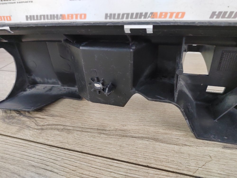 Кронштейн бампера центральный, 700 рублей, Москва