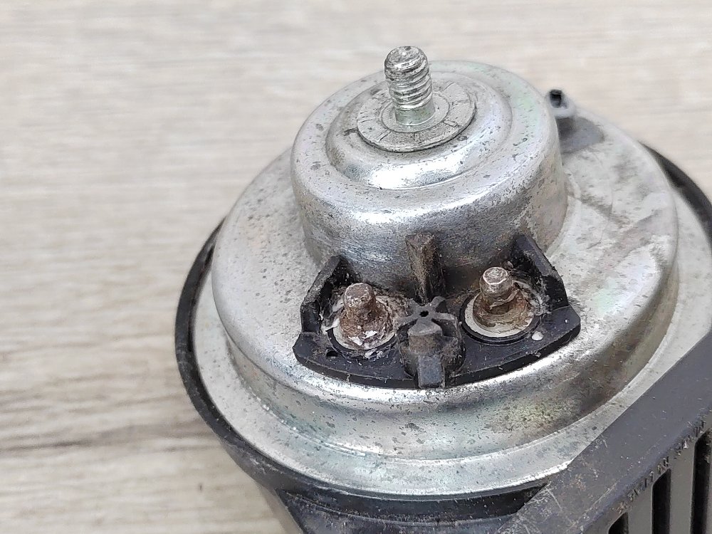 Звуковой сигнал, 1500 рублей, Москва