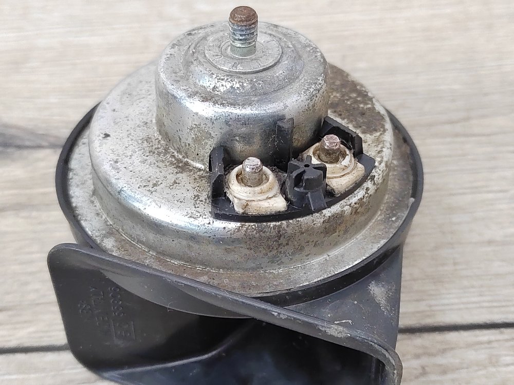 Звуковой сигнал, 1500 рублей, Москва