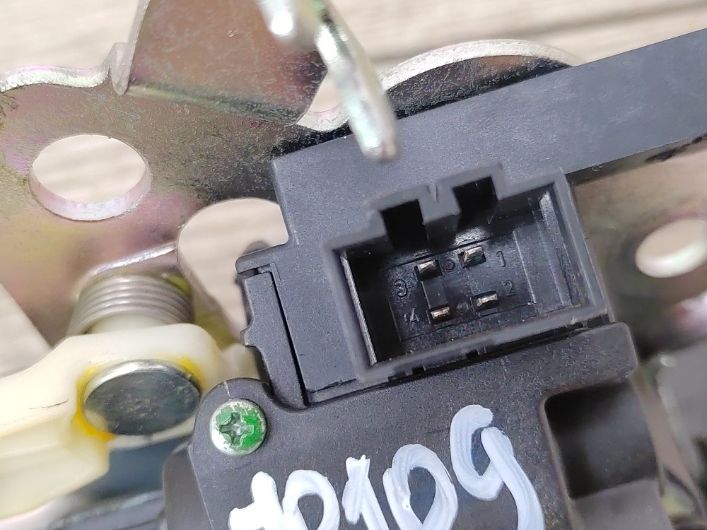 Замок крышки багажника, 1200 рублей, Москва