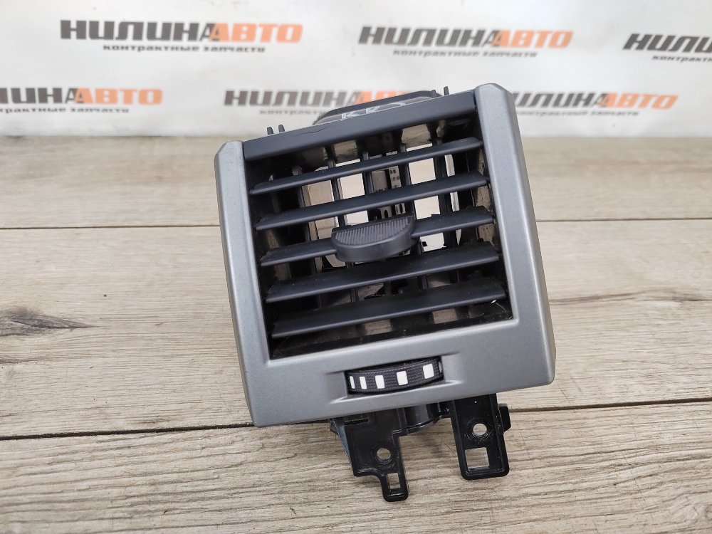 Дефлектор в торпедо, 400 рублей, Москва