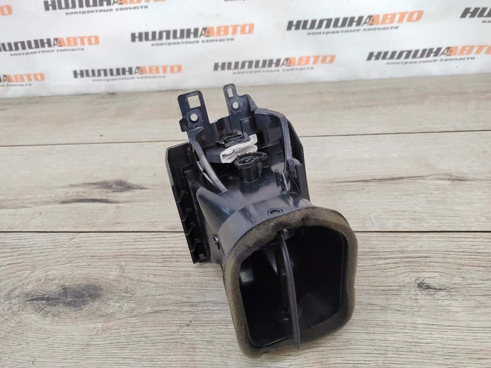 Дефлектор в торпедо, 400 рублей, Москва