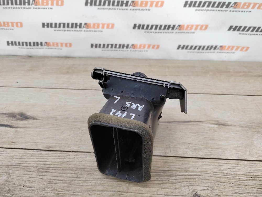 Дефлектор в торпедо, 400 рублей, Москва