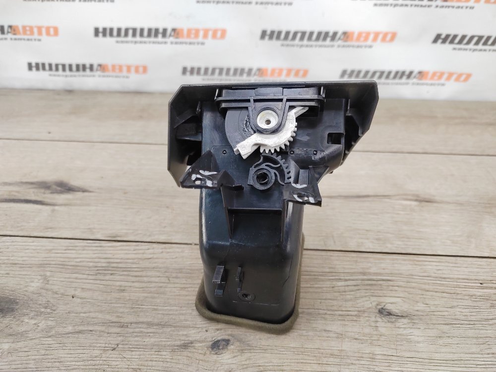 Дефлектор в торпедо, 400 рублей, Москва