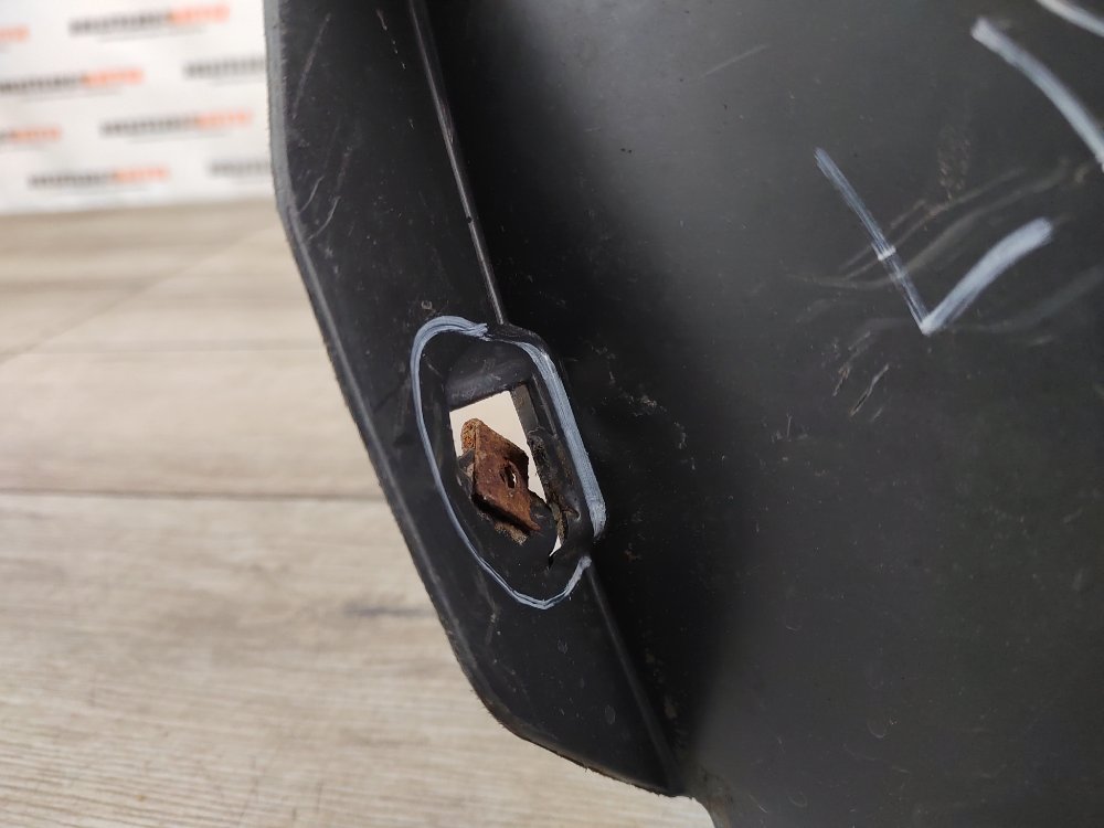 Подкрылок, 500 рублей, Москва