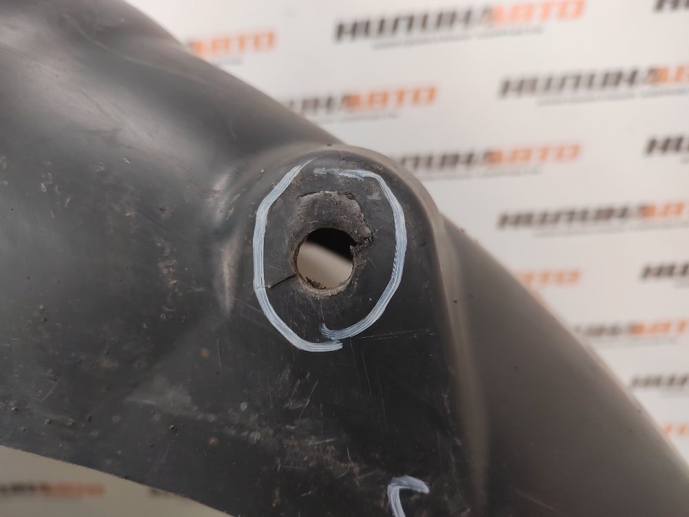 Подкрылок, 500 рублей, Москва