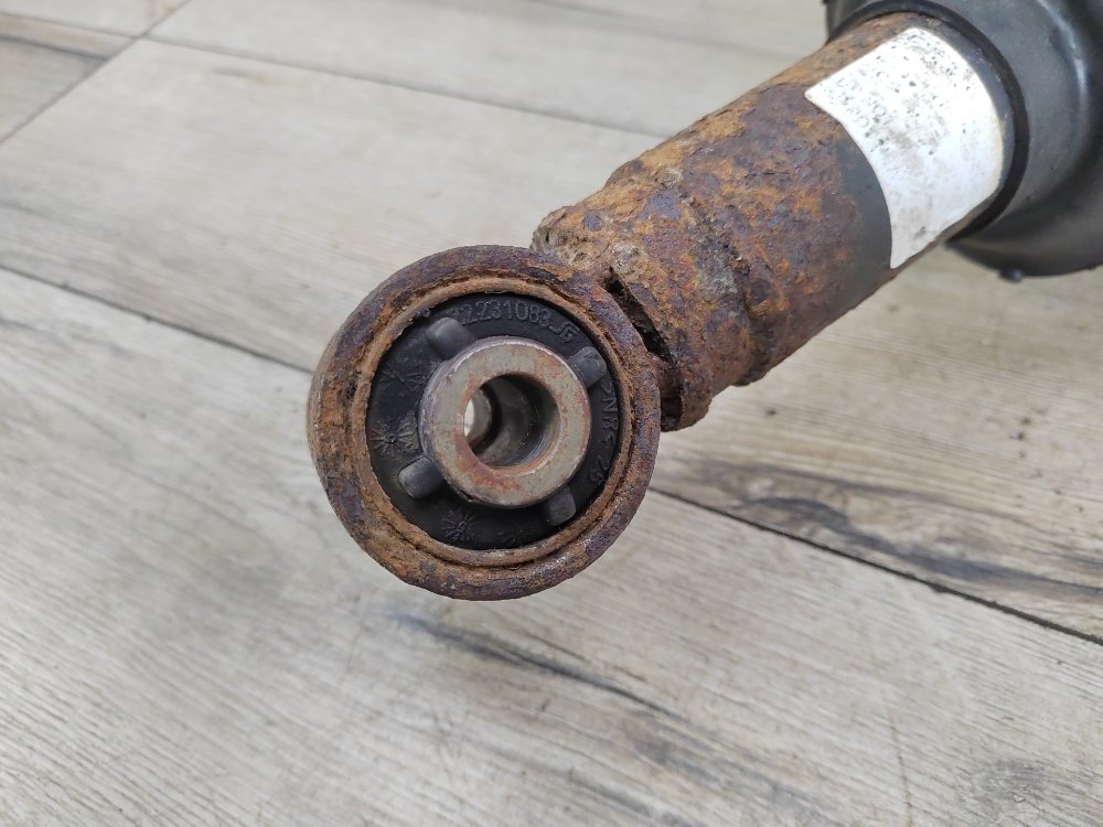 Амортизатор, 5000 рублей, Москва