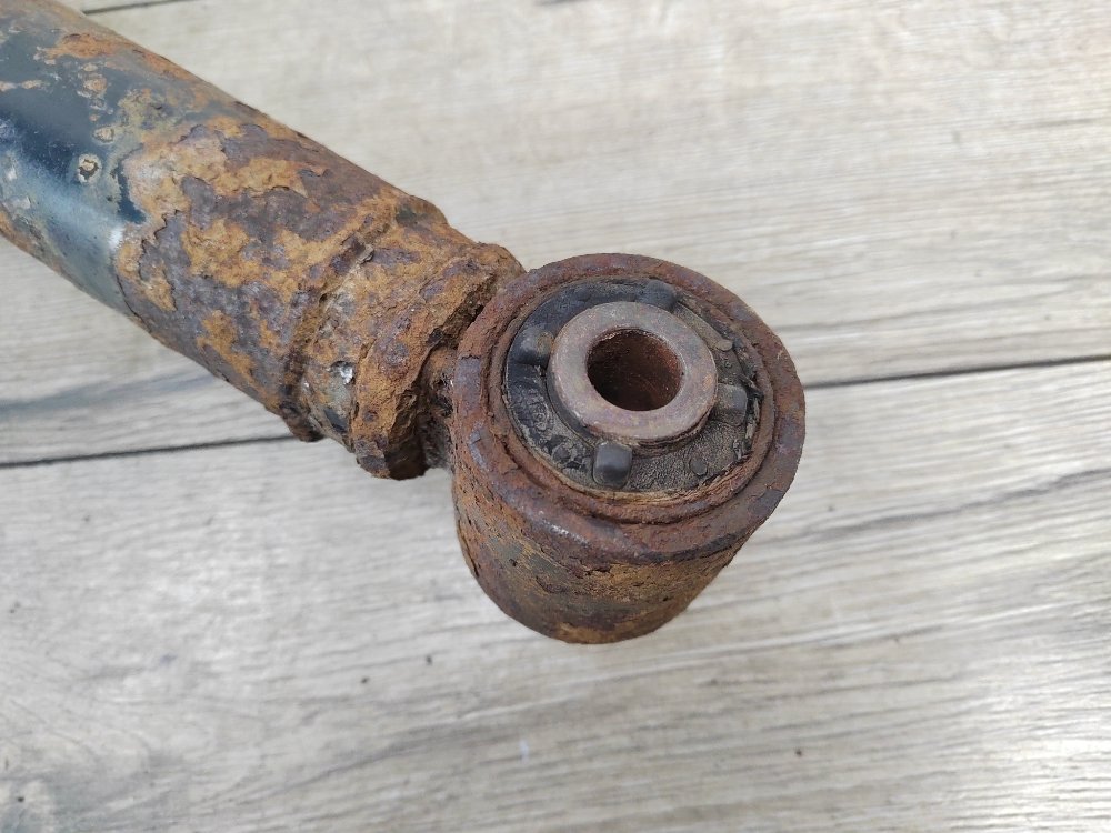 Амортизатор, 10000 рублей, Москва