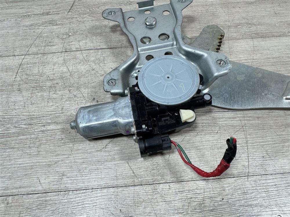 Стеклоподъемник, 1000 рублей, Севастополь