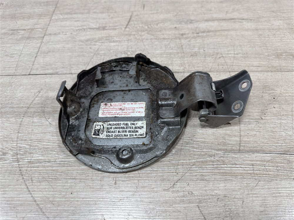 Лючок топливного бака, 500 рублей, Севастополь