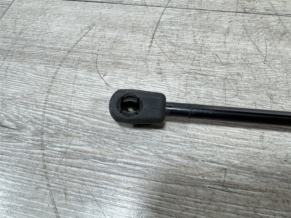 Амортизатор крышки багажника, 400 рублей, Севастополь