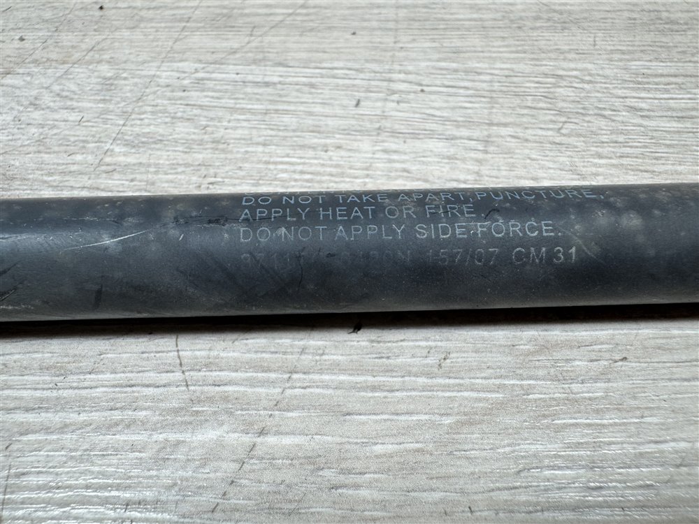 Амортизатор крышки багажника, 400 рублей, Севастополь