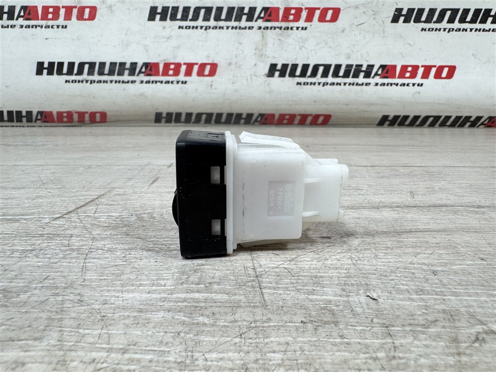 Кнопка корректора фар, 600 рублей, Севастополь