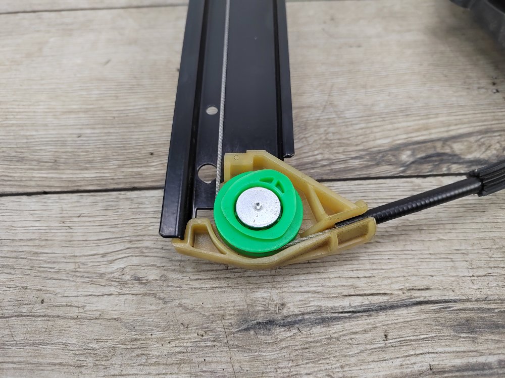 Стеклоподъемник, 600 рублей, Москва