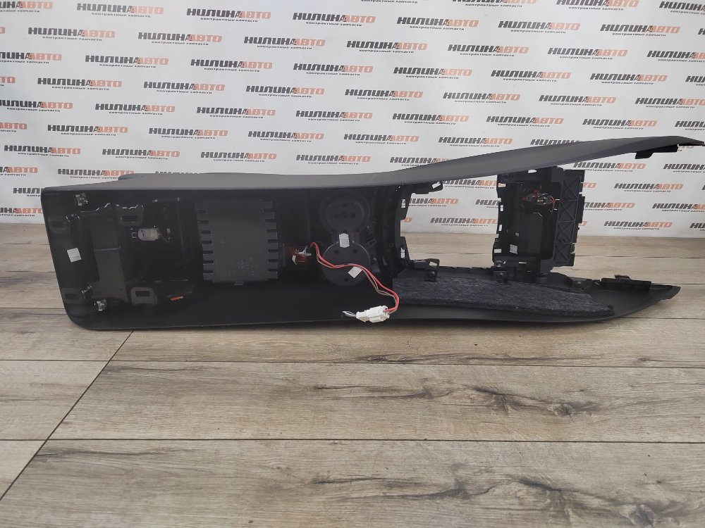 Консоль центральная, 4500 рублей, Москва