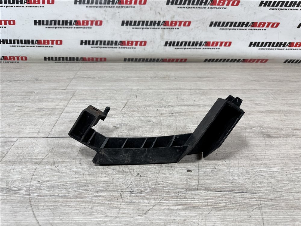 Кронштейн фары, 500 рублей, Севастополь