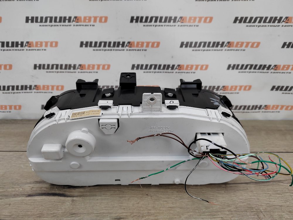 Панель приборов, 1000 рублей, Москва