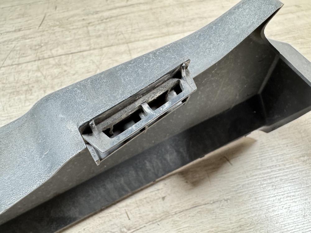 Накладка передней панели, 1000 рублей, Севастополь