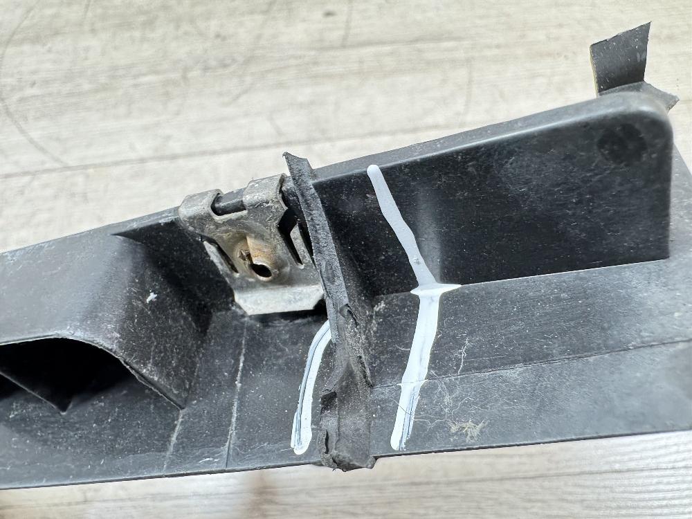 Накладка крыла, 500 рублей, Севастополь